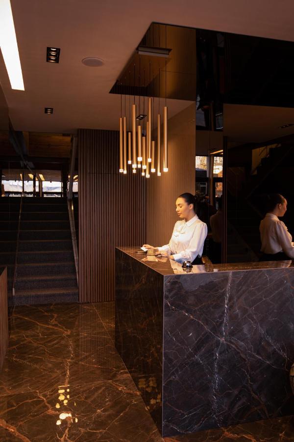 Plaza Boutique Hotel Приштина Екстер'єр фото