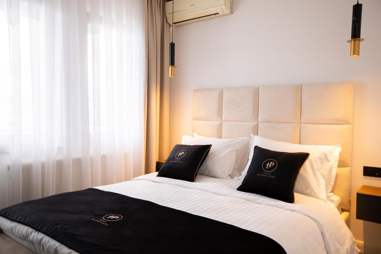 Plaza Boutique Hotel Приштина Екстер'єр фото