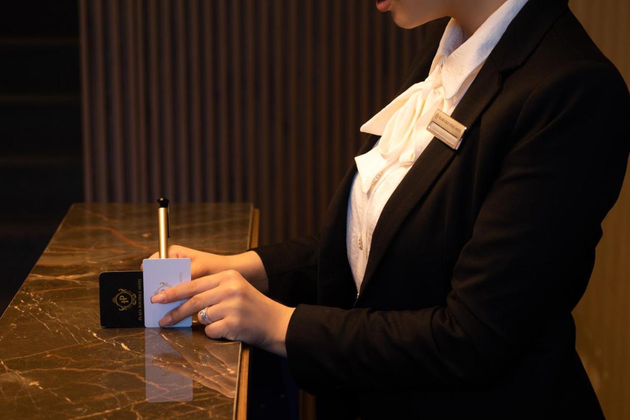 Plaza Boutique Hotel Приштина Екстер'єр фото